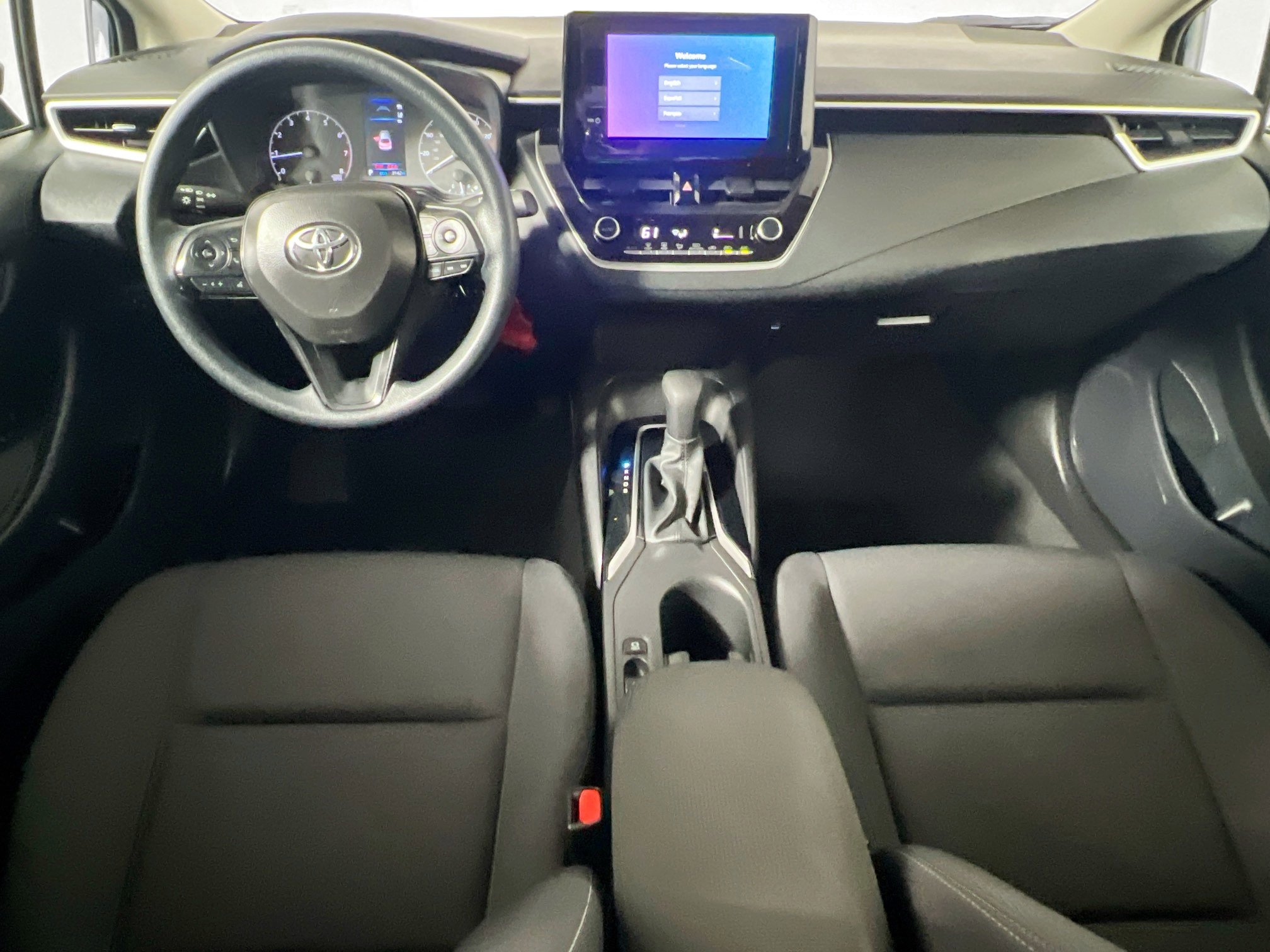 Used 2024 Toyota Corolla LE image 29