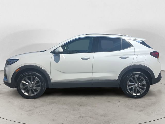 Used 2021 Buick Encore GX Essence w/ Advanced Technology Package image 2