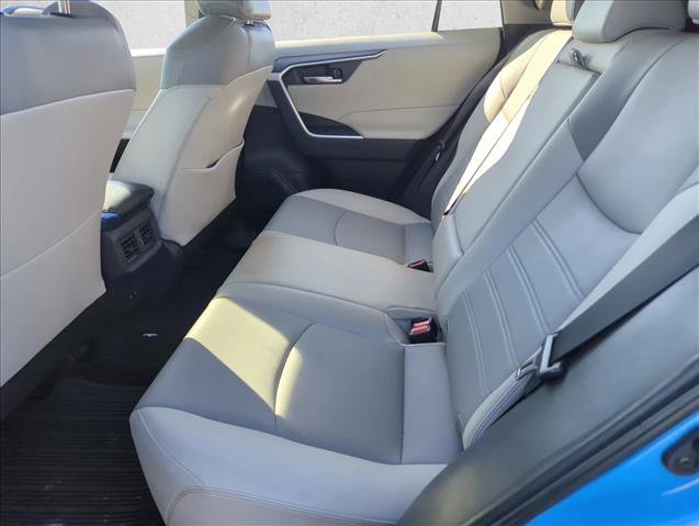 Used 2019 Toyota RAV4 XLE Premium image 20