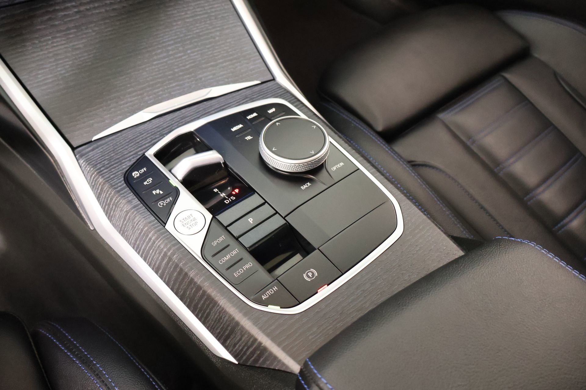 Used 2025 BMW M340i xDrive w/ Premium Package AWD/4WD image 9
