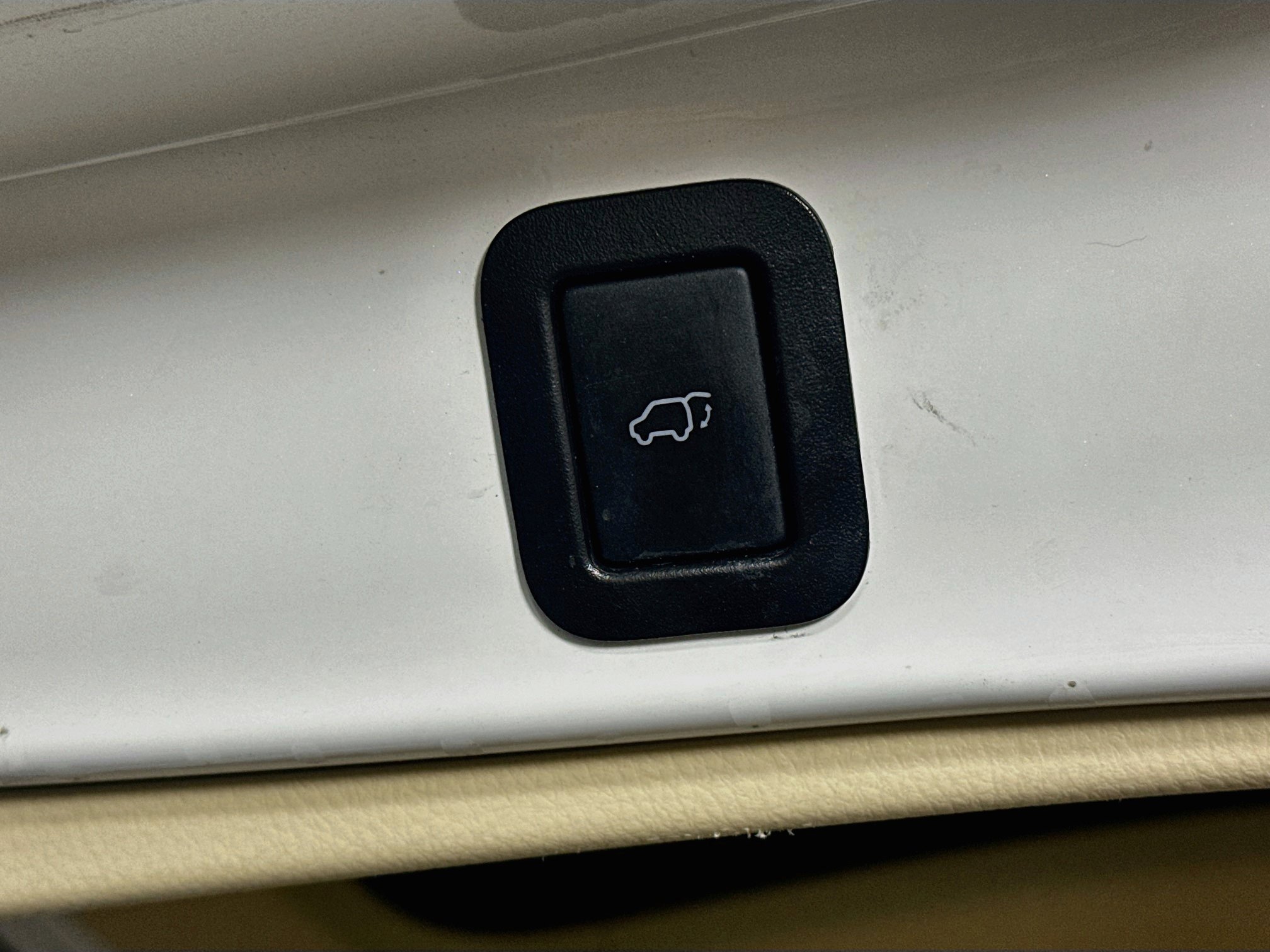 Used 2018 Toyota Highlander XLE FWD image 32