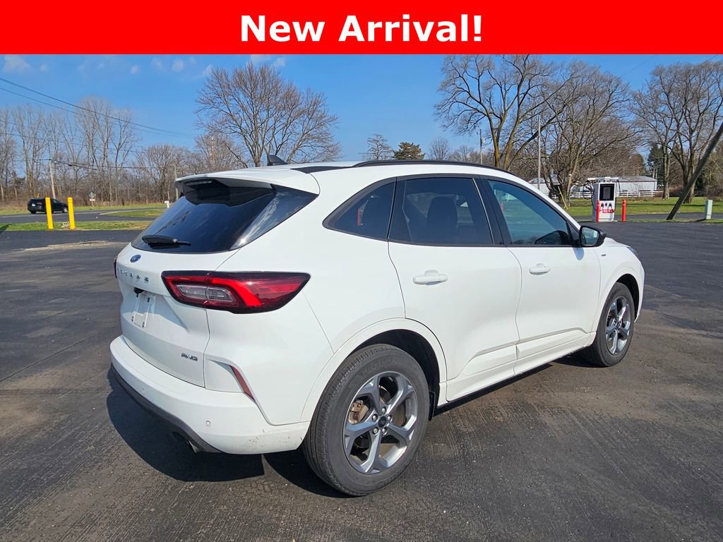 Used 2023 Ford Escape ST-Line w/ Tech Pack #1 image 4