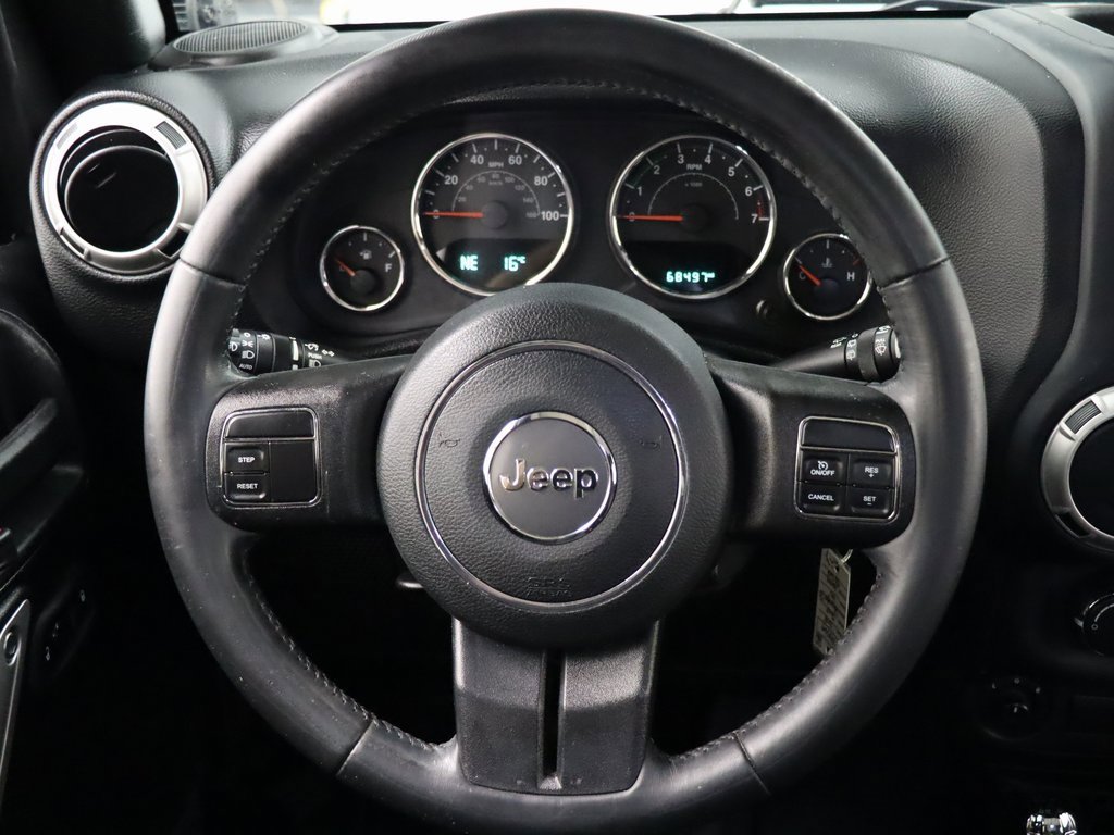 Used 2018 Jeep Wrangler Unlimited Sahara image 15