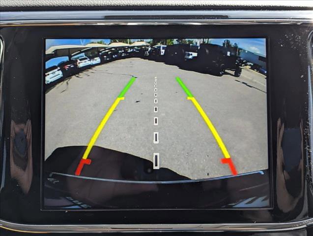 Used 2020 Jeep Grand Cherokee Summit AWD/4WD image 13