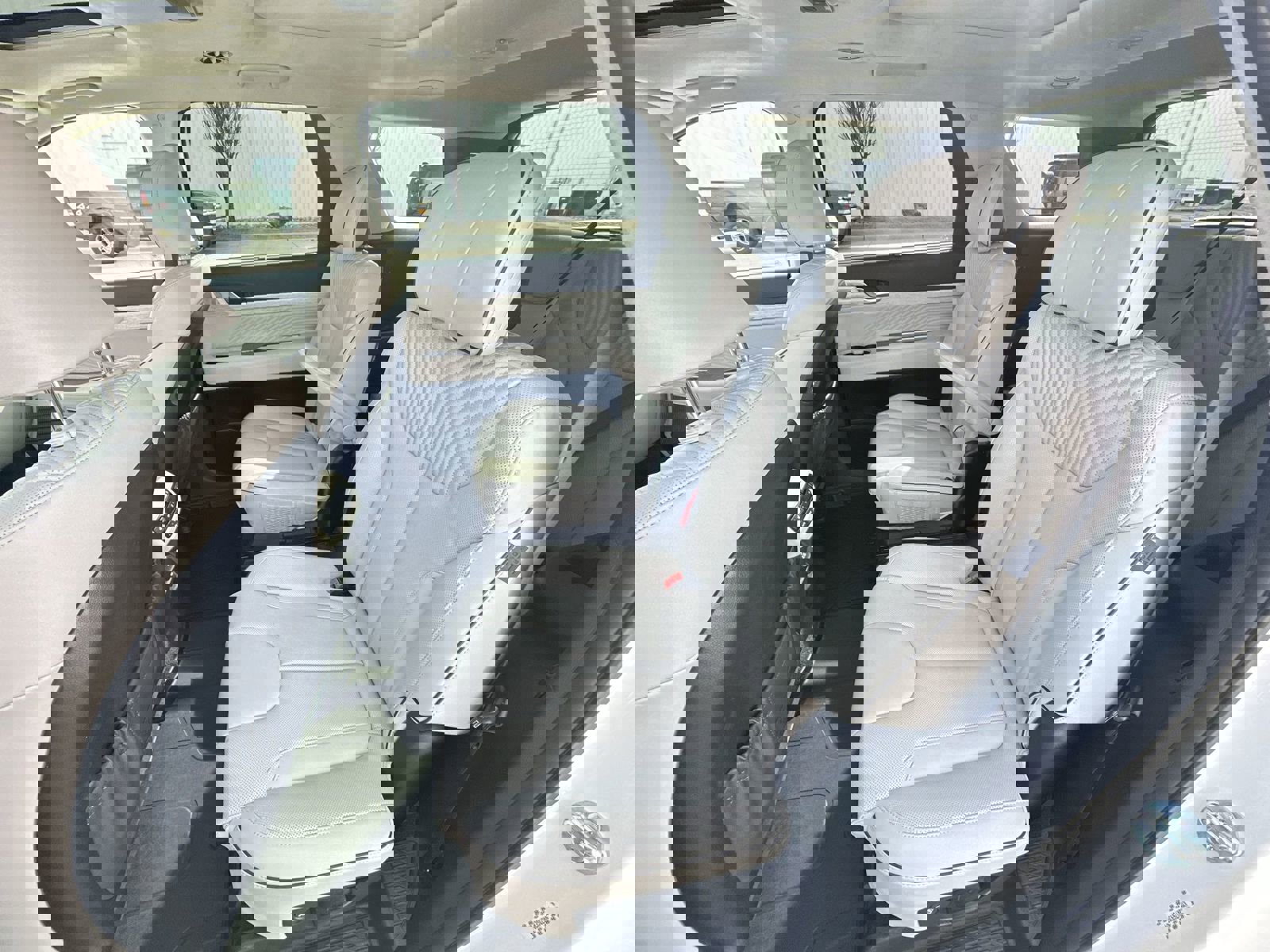 Used 2024 Hyundai Palisade Calligraphy image 26