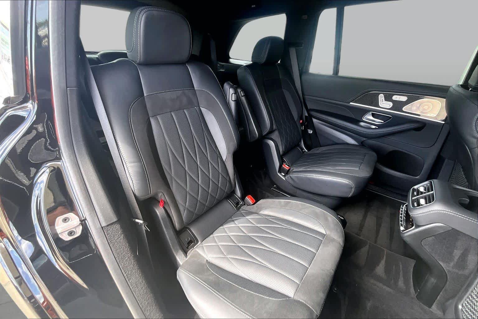 Used 2024 Mercedes-Benz GLS 63 AMG 4MATIC image 18