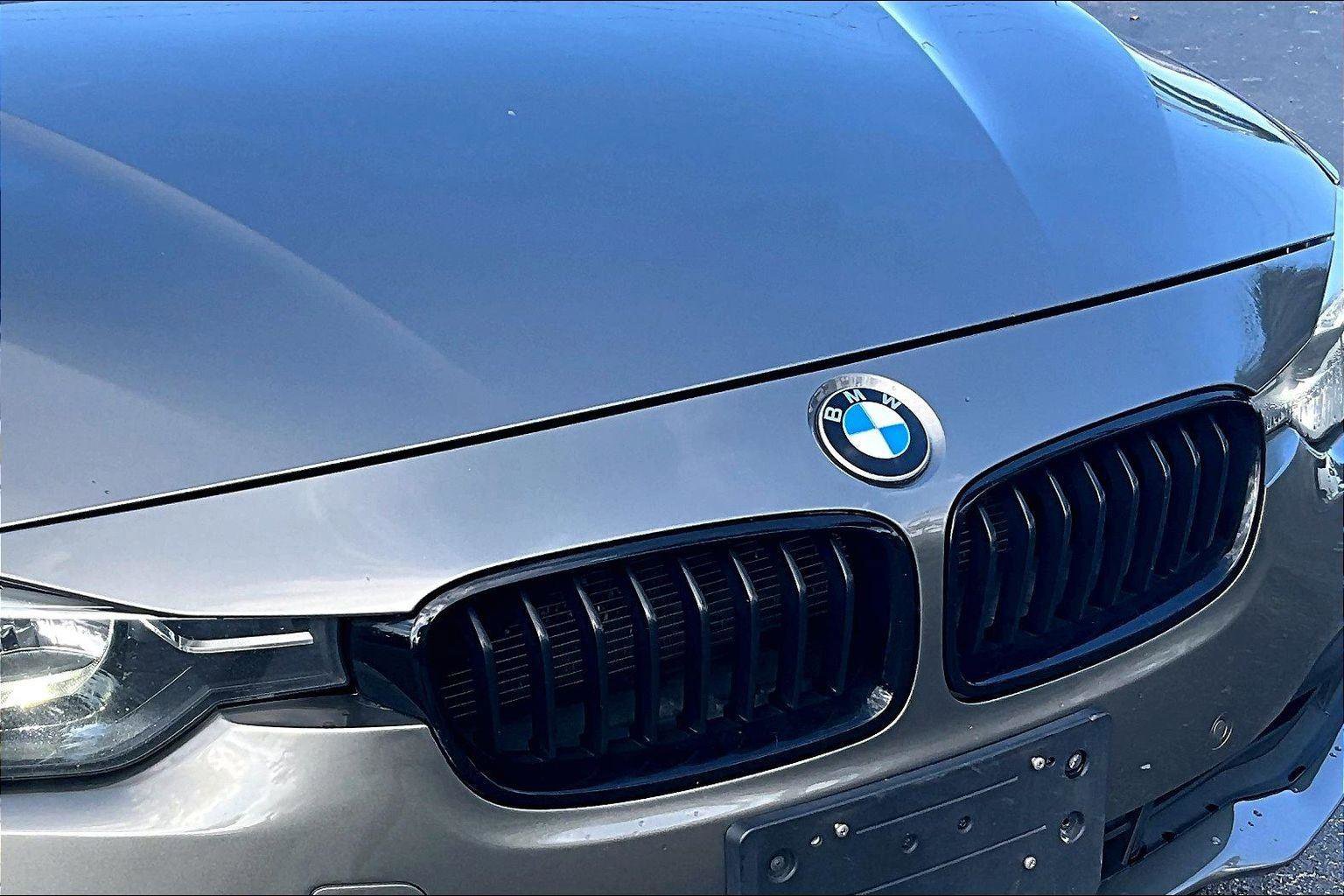 Used 2016 BMW 320i Sedan RWD image 35