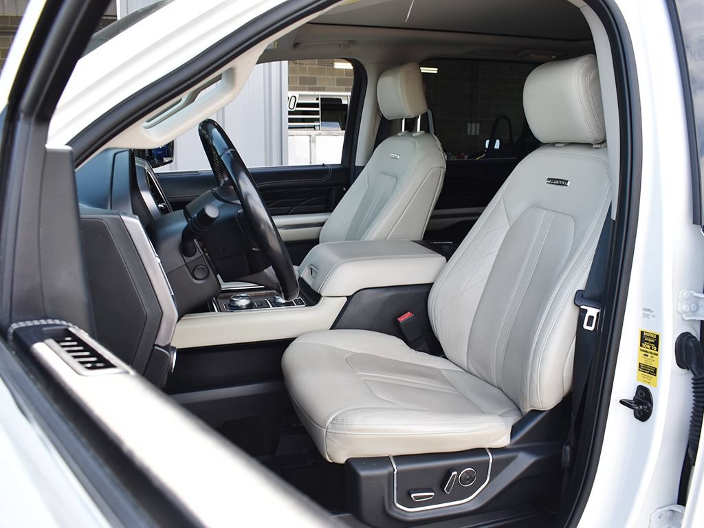 Used 2020 Ford Expedition Platinum AWD/4WD image 5