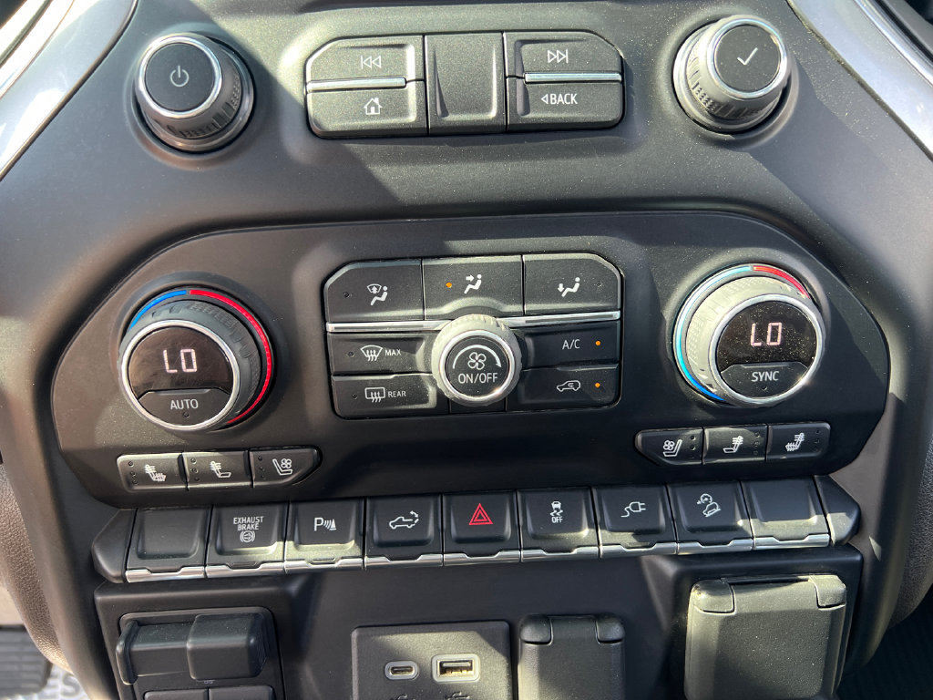 Used 2020 Chevrolet Silverado 2500 LTZ w/ LTZ Plus Package AWD/4WD image 31