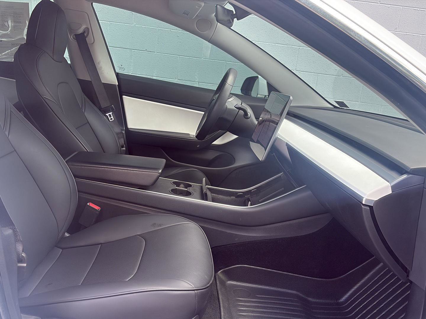 Used 2019 Tesla Model 3 Standard Range RWD image 17