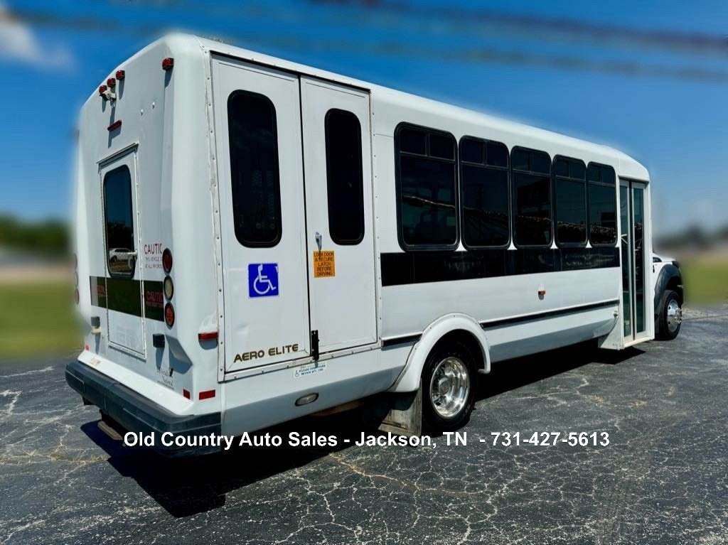 Used 2012 Ford F550 Luxury w/ Payload Upgrade Pkg RWD image 3