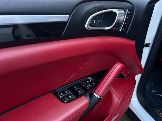 Used 2018 Porsche Cayenne Platinum Edition image 11