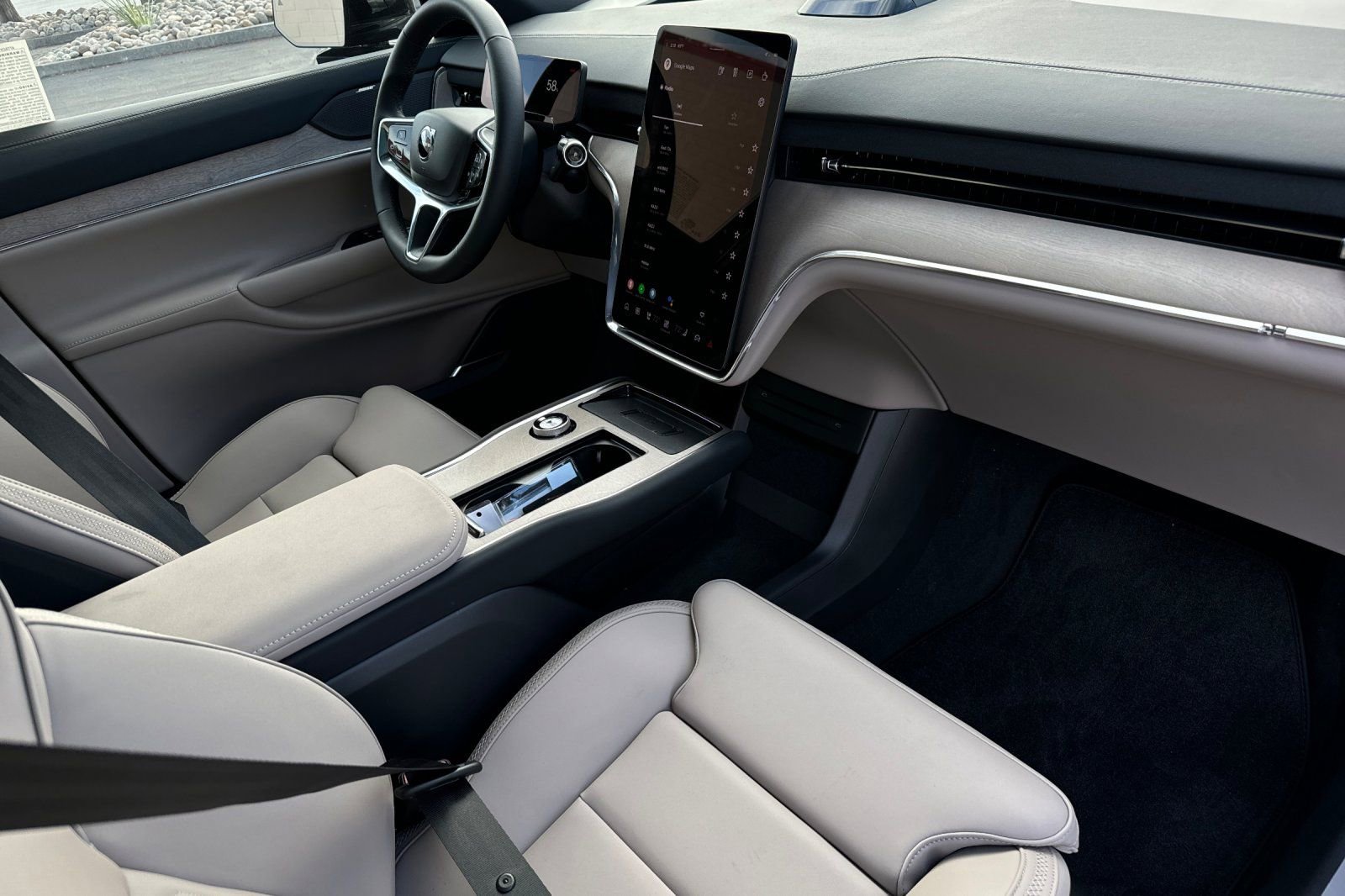 New 2025 Volvo EX90 Ultra AWD/4WD image 17