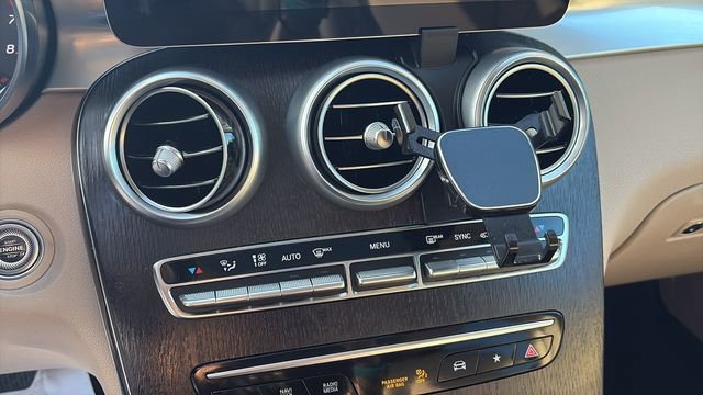 Used 2022 Mercedes-Benz GLC 300 image 14