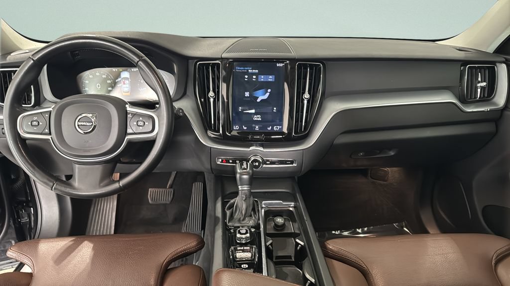 Used 2019 Volvo XC60 T6 Momentum w/ Advanced Package AWD/4WD image 22