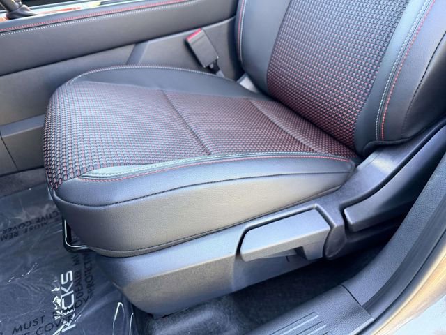 New 2026 Nissan Kicks SR w/ Cold Weather Package image 14