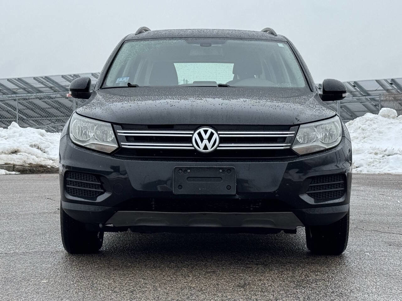 Used 2017 Volkswagen Tiguan S image 8