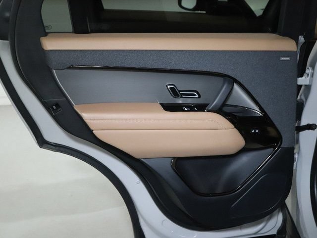 Certified 2024 Land Rover Range Rover Sport SE AWD/4WD image 32