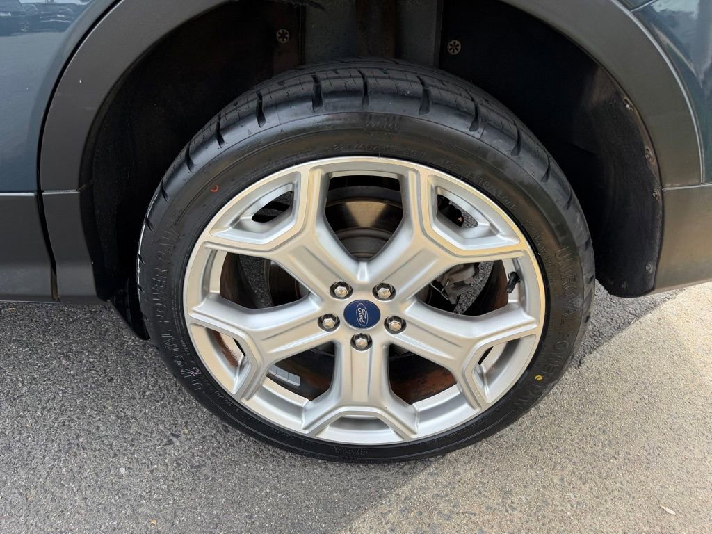 Used 2019 Ford Escape Titanium AWD/4WD image 13
