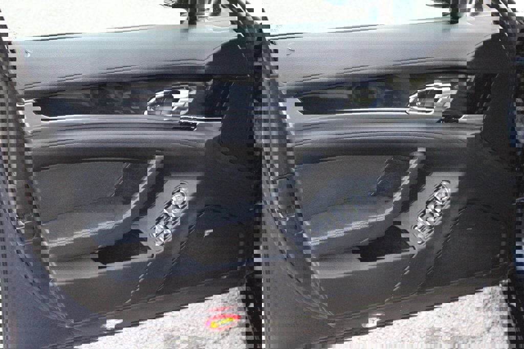 Used 2016 Porsche Panamera Edition image 19