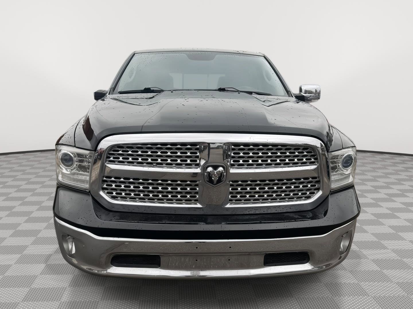 Used 2016 RAM 1500 Laramie w/ Convenience Group image 2