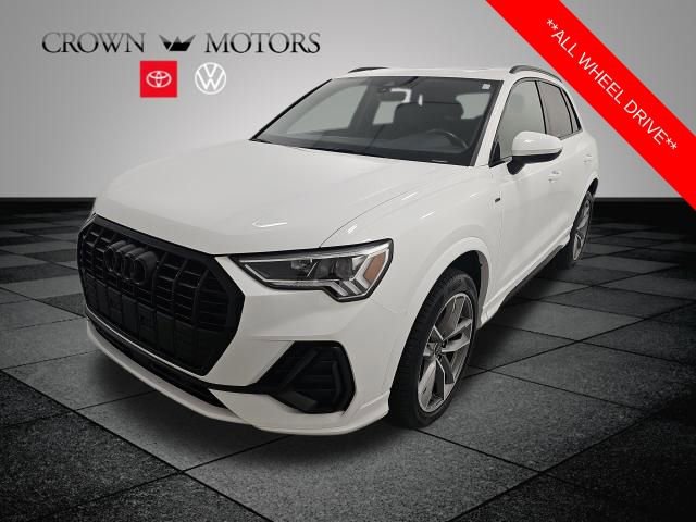 Used 2022 Audi Q3 2.0T Premium Plus w/ Premium Plus Package image 3