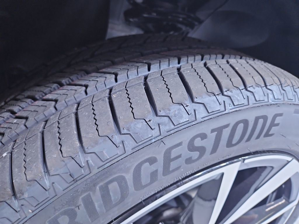 New 2026 Volkswagen Atlas SEL Premium R-Line image 28