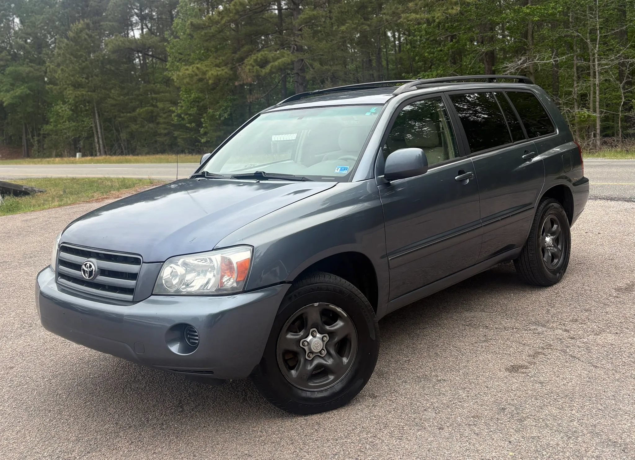 Used 2004 Toyota Highlander 2WD image 3