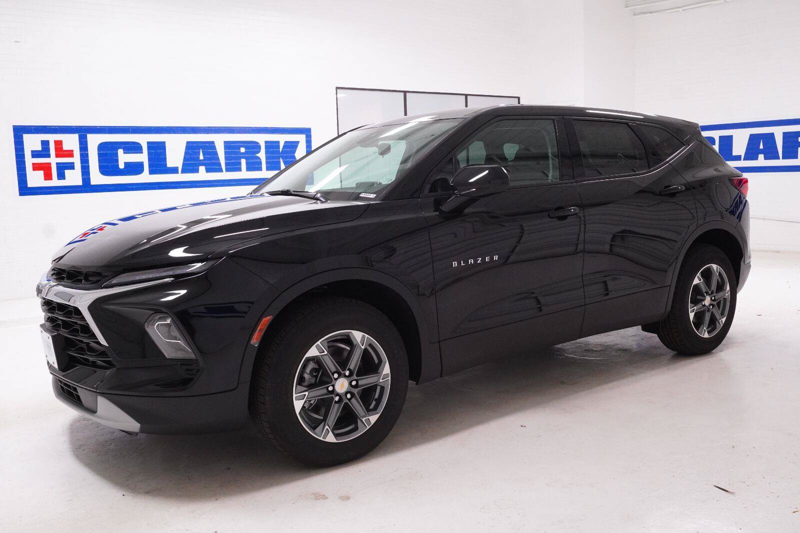 New 2026 Chevrolet Blazer LT FWD image 33