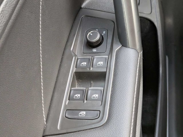 Certified 2024 Volkswagen Tiguan SE R-Line FWD image 25