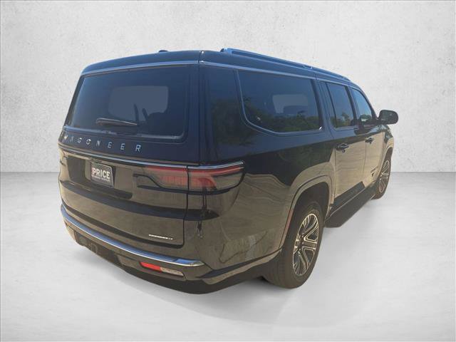Used 2024 Jeep Wagoneer L Series II AWD/4WD image 5