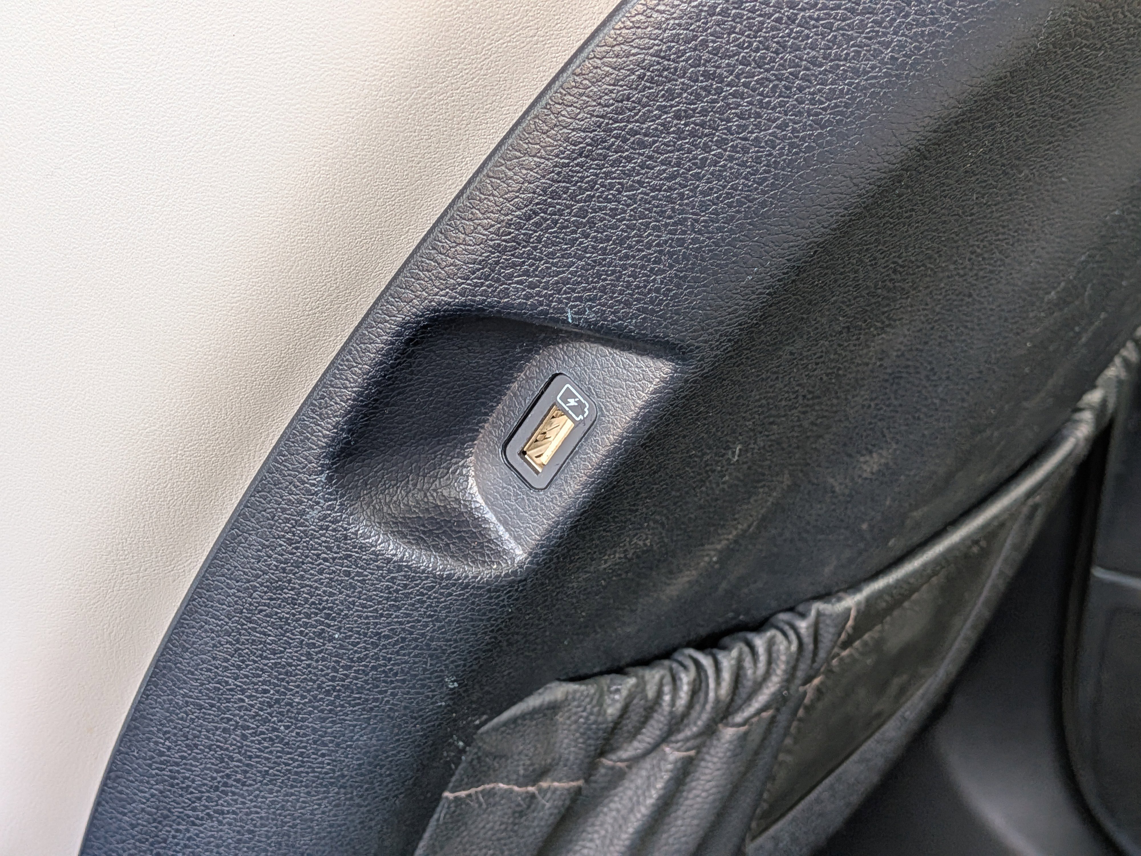 Used 2021 Hyundai Palisade Limited image 17