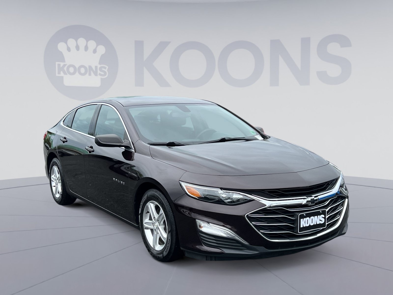 Used 2021 Chevrolet Malibu LS FWD image 2