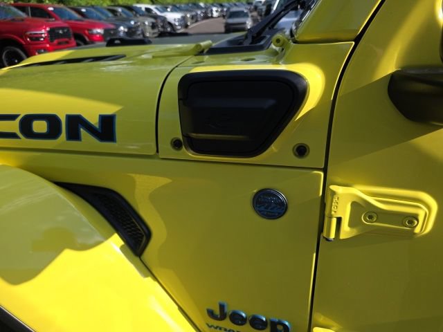 Used 2023 Jeep Wrangler Unlimited Rubicon 4xe w/ Cold Weather Group AWD/4WD image 7