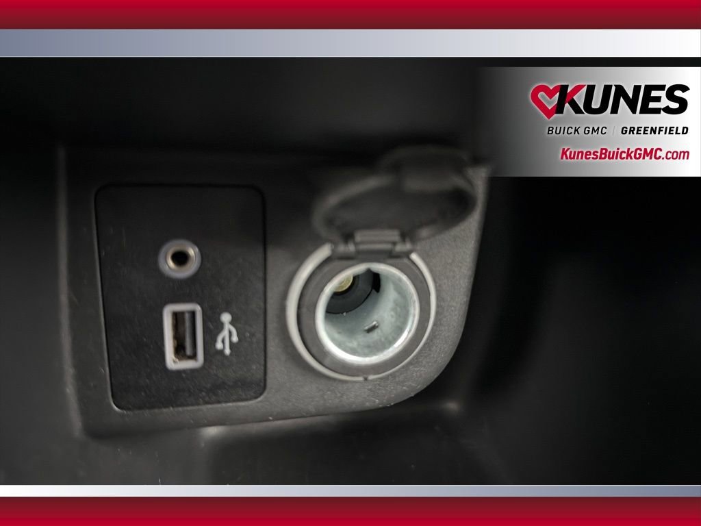 Used 2024 Nissan Kicks S image 30