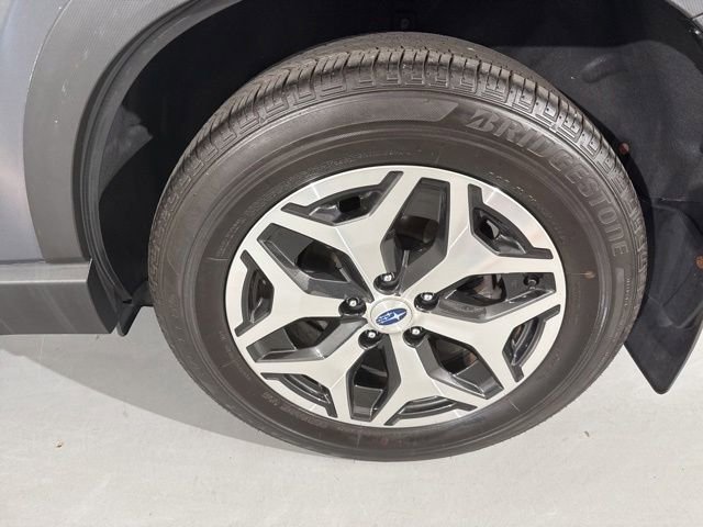Used 2023 Subaru Forester Premium AWD/4WD image 6