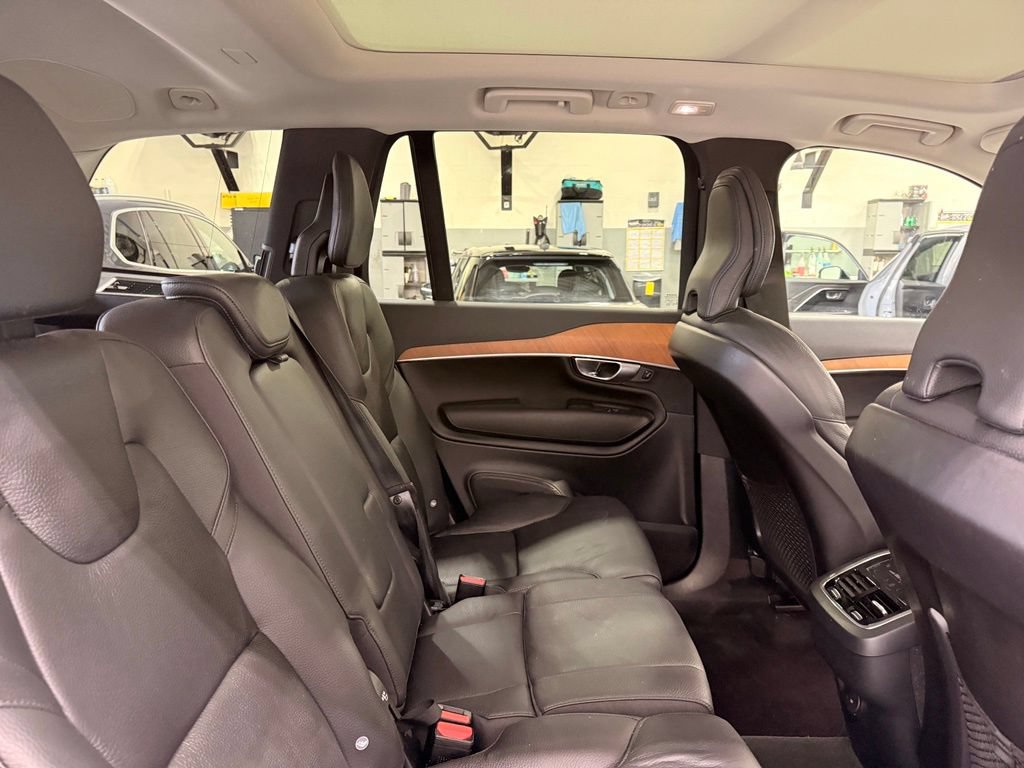 Used 2023 Volvo XC90 B5 Plus AWD/4WD image 27