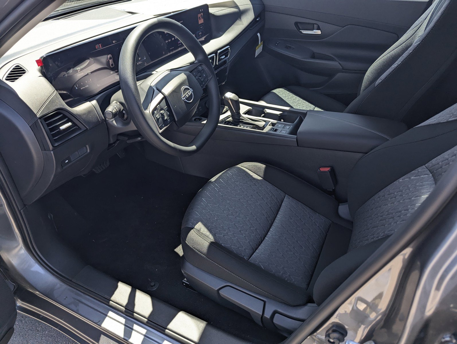New 2026 Nissan Sentra SV w/ Floor Mat Package FWD image 9