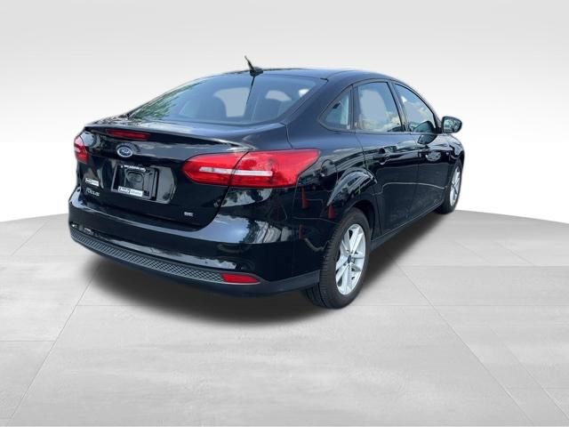 Used 2017 Ford Focus SE FWD image 7