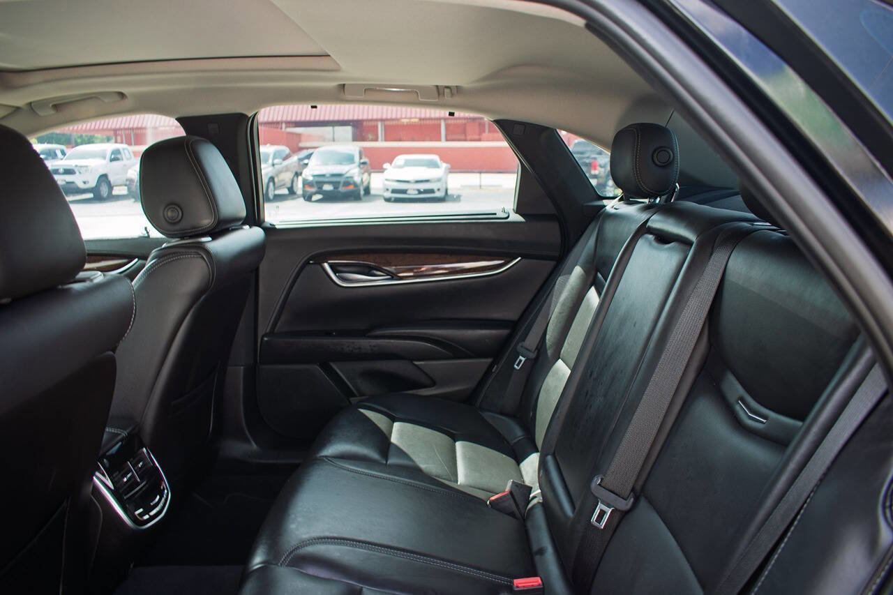 Used 2016 Cadillac XTS Premium FWD image 30