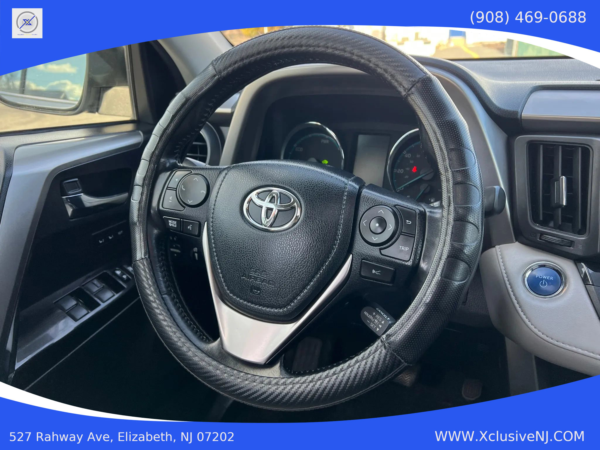 Used 2017 Toyota RAV4 Limited image 11