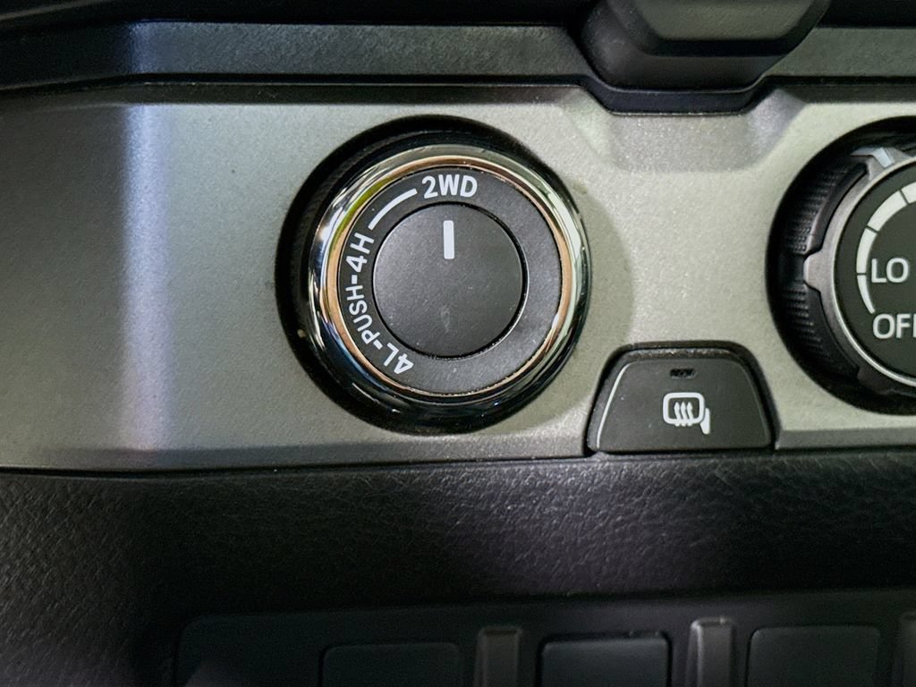 Used 2022 Toyota Tacoma SR AWD/4WD image 10