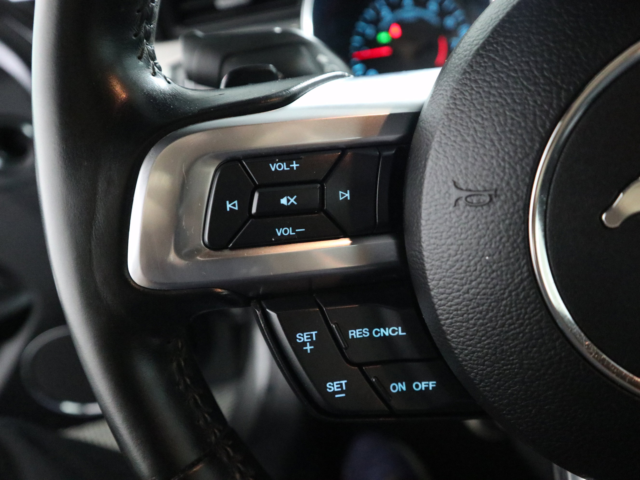 Used 2019 Ford Mustang Premium image 22