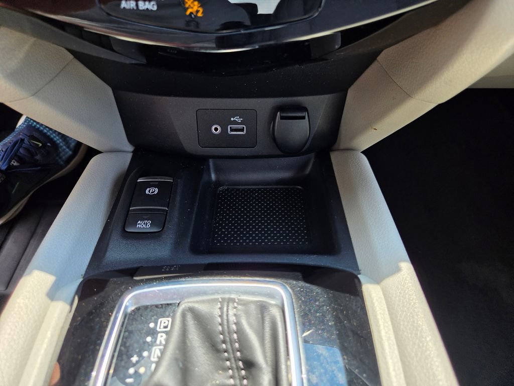 Used 2022 Nissan Rogue Sport SL AWD/4WD image 23