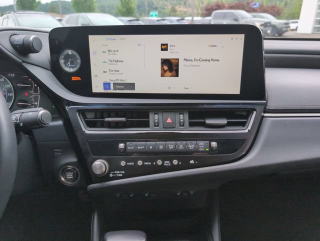 Used 2023 Lexus ES 250 w/ Premium Package AWD/4WD image 25