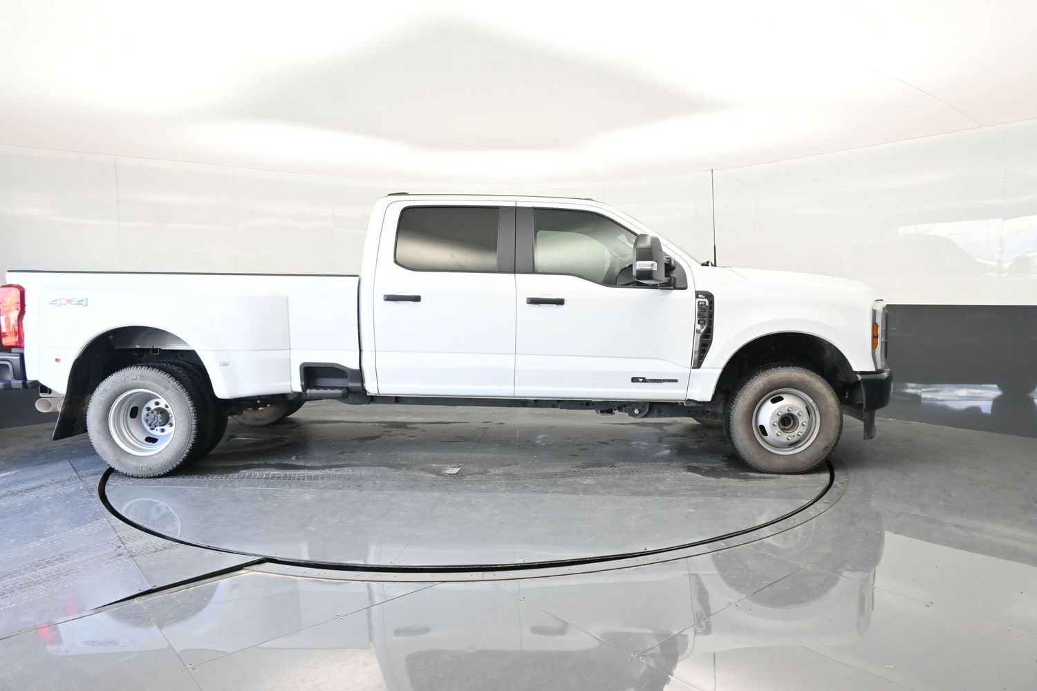 Certified 2024 Ford F350 XL AWD/4WD image 8