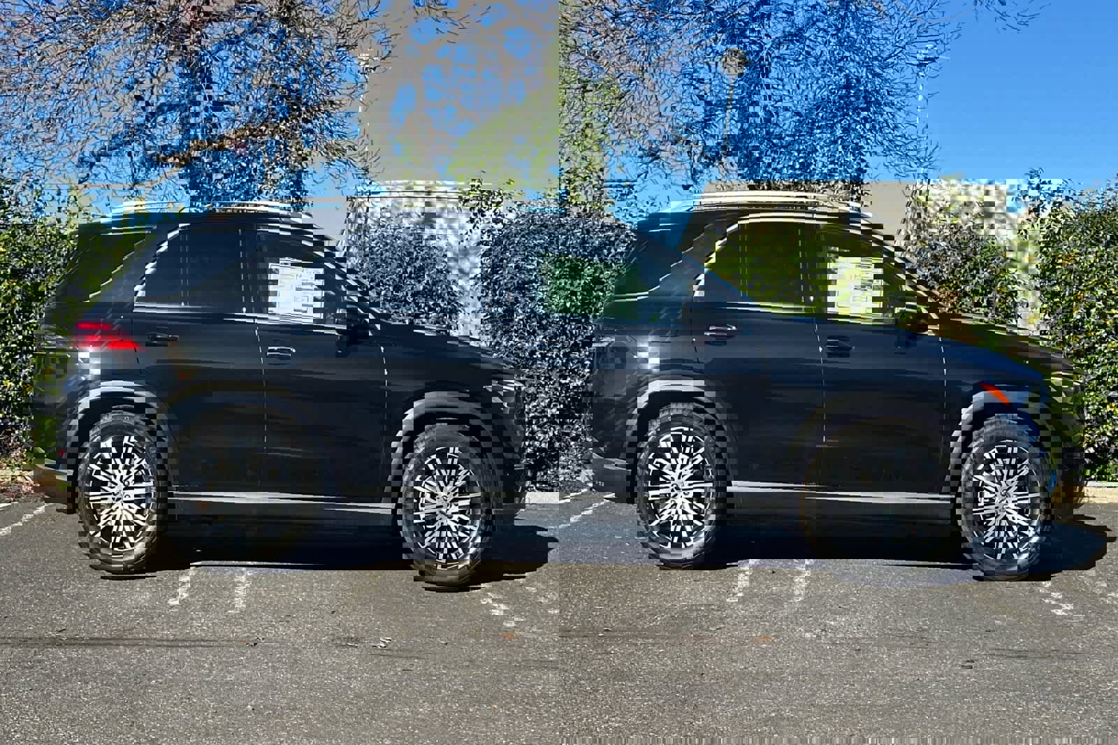 New 2026 Mercedes-Benz GLE 350 4MATIC image 2