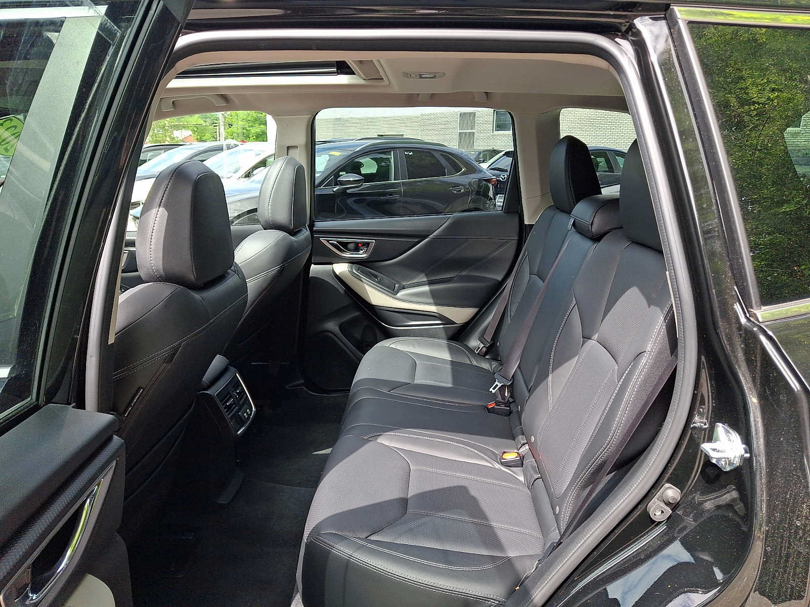 Used 2023 Subaru Forester Limited AWD/4WD image 13