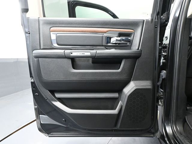 Used 2018 RAM 1500 Laramie w/ Convenience Group image 38