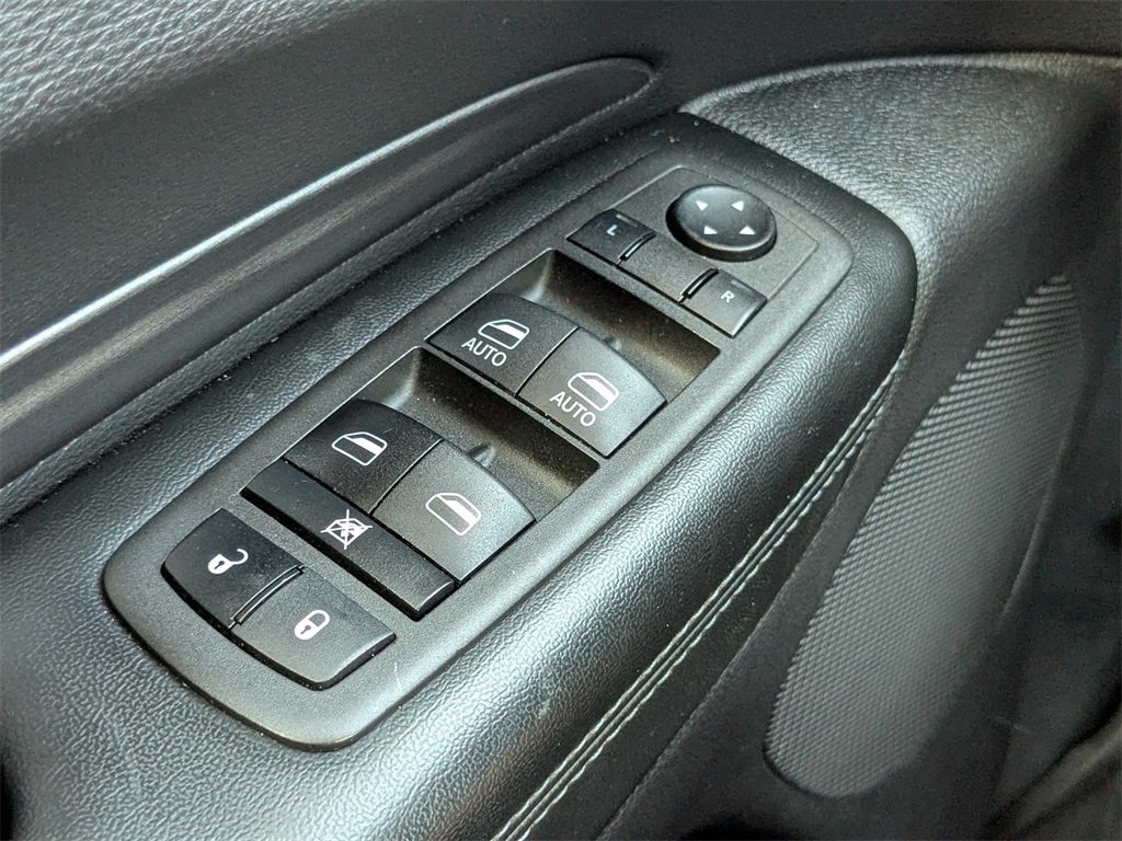 Used 2022 Dodge Durango SXT image 19